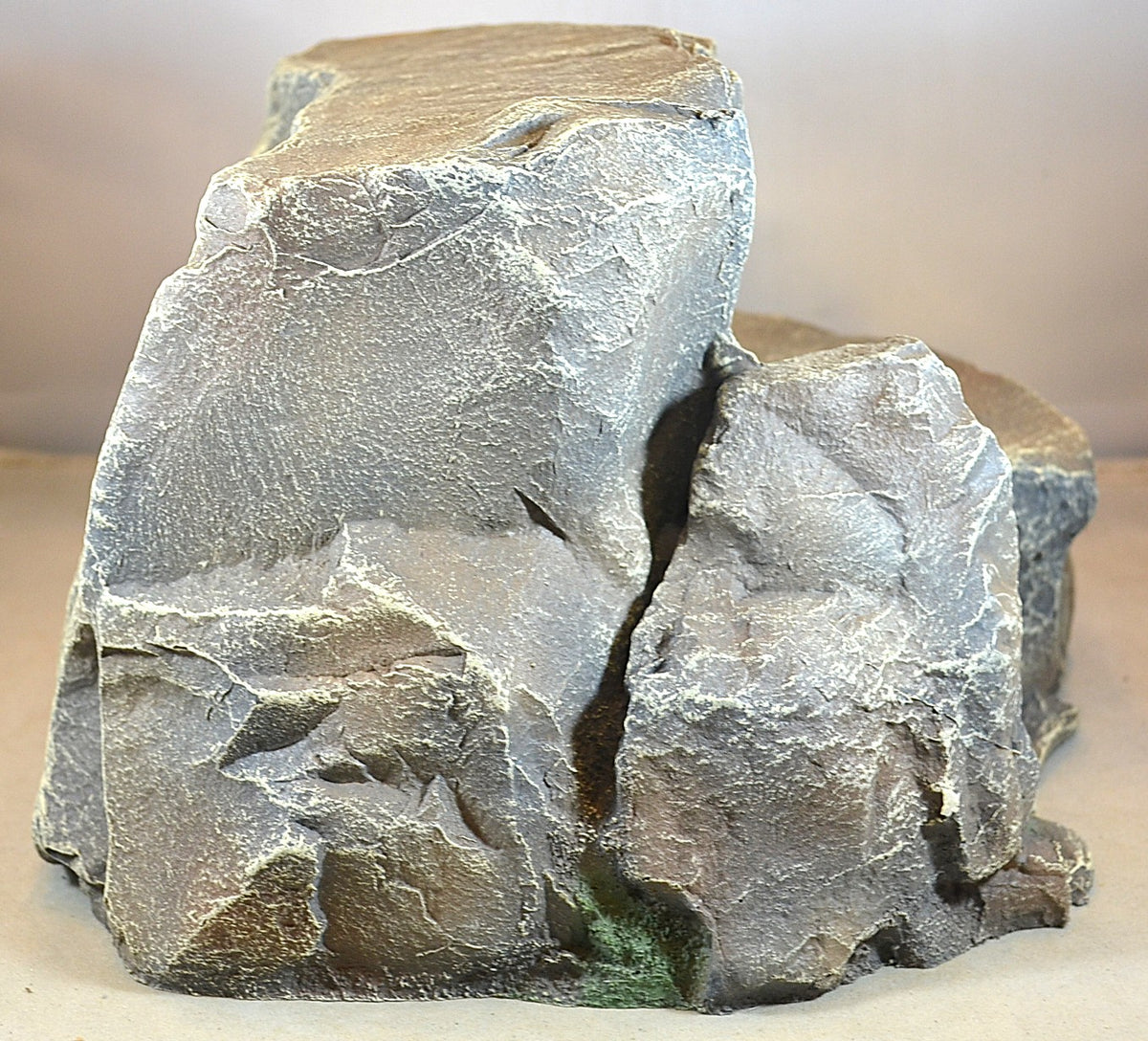 Atherton Scenics Painted Rock Stone With Ledge Diorama Piece 9927
