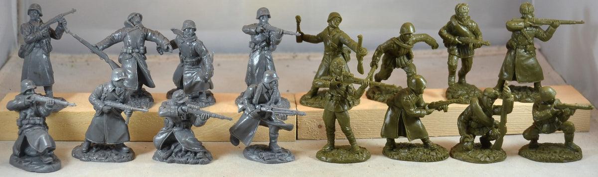 TSSD WWII German Long Coats and Russian Infantry Combo Set