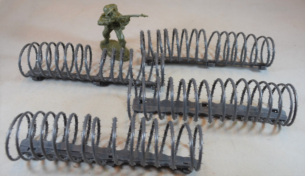 Classic Toy Soldiers World War II Concertina Barbed Wire - 4 Sections