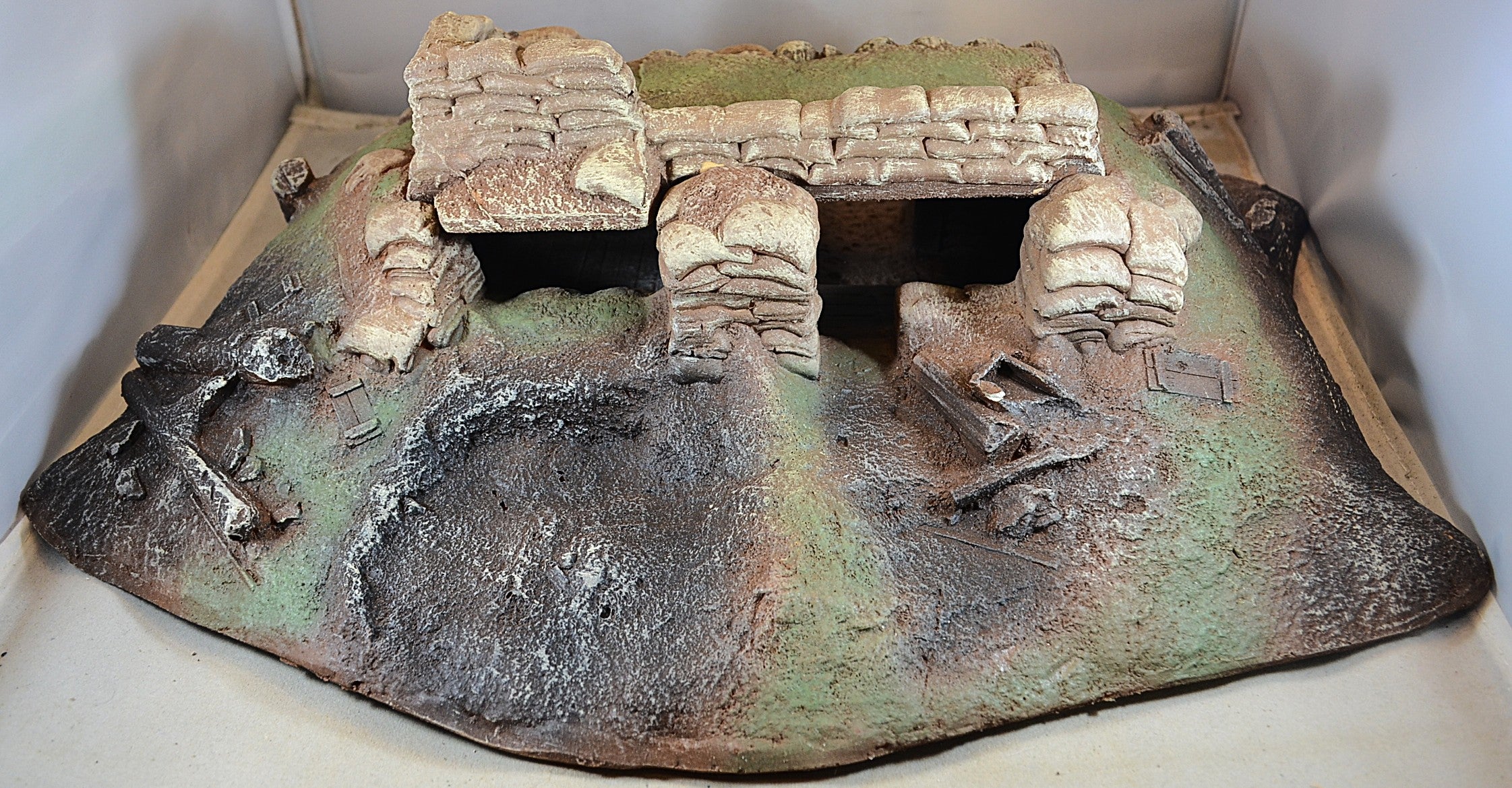 Atherton Scenics Painted WWII Japanese Bunker 9801 – MicShaun's Closet