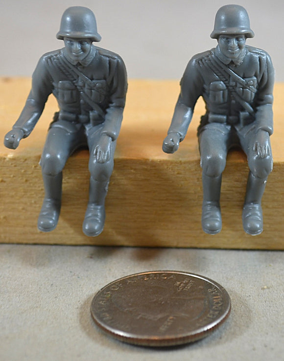 Classic Toy Soldiers WWII Seated Germans 2 Pieces Light Gray