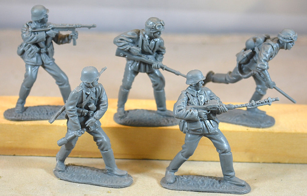BMC CTS WWII German Assault Squad 5 Piece Set