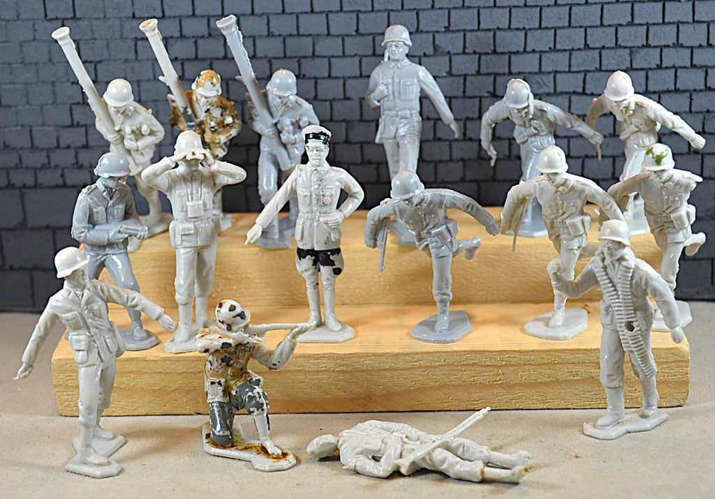 Vintage Marx WWII German Battleground Infantry Set Light Gray