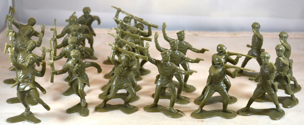 Marx WWII Russian Infantry Playset Figures Pre Owned