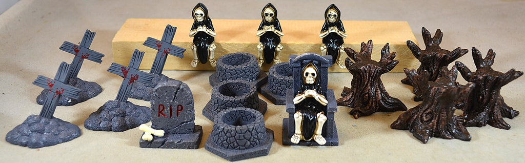 Halloween 18 Piece Cemetery Headstones Ghouls Set