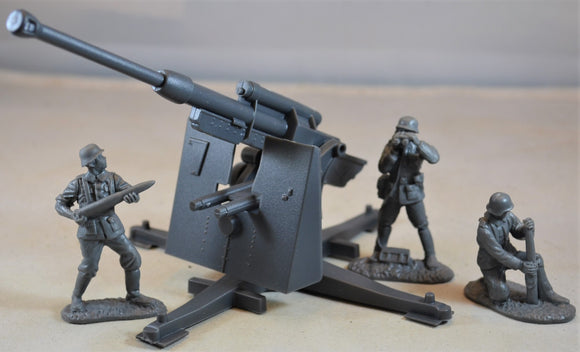 Classic Toy Soldiers World War II German 88MM with Elevating Barrel and 3 Man Artillery Crew