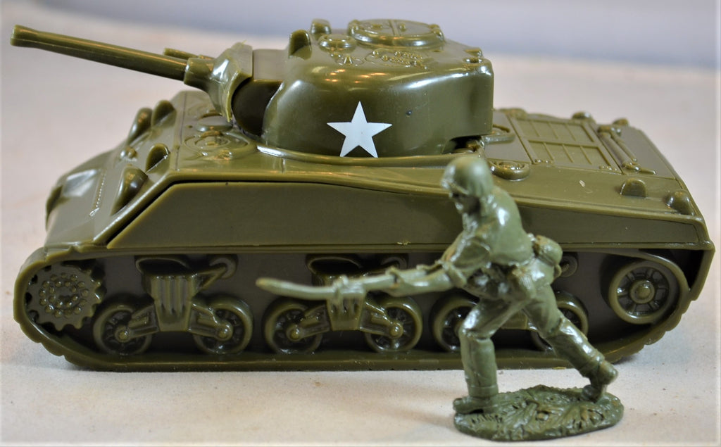 Classic Toy Soldiers WW II US American Sherman Tank M4
