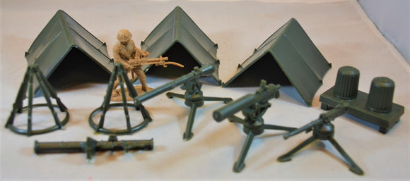 Marx WWII Army Field Equipment