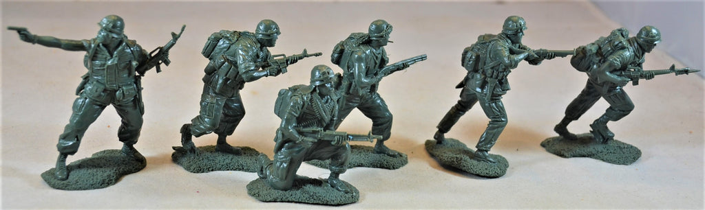 Plastic Platoon Vietnam War US 25th Infantry Division Toy Soldiers