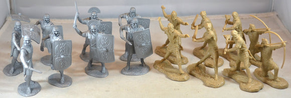 TSSD Romans and Barbarians Infantry Add-0n Set #22 Silver and Tan