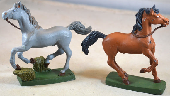 TSSD Painted Indian Horses Set of in 2 Poses